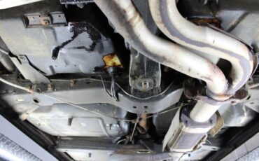 Chevrolet-Corvette-1982-Silver-Gray-49