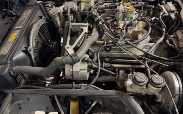 Chevrolet-Corvette-1984-Coupe-14