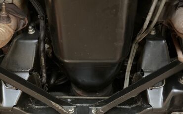 Chevrolet-Corvette-1985-Hatchback-21