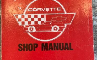 Chevrolet-Corvette-1985-Hatchback-27