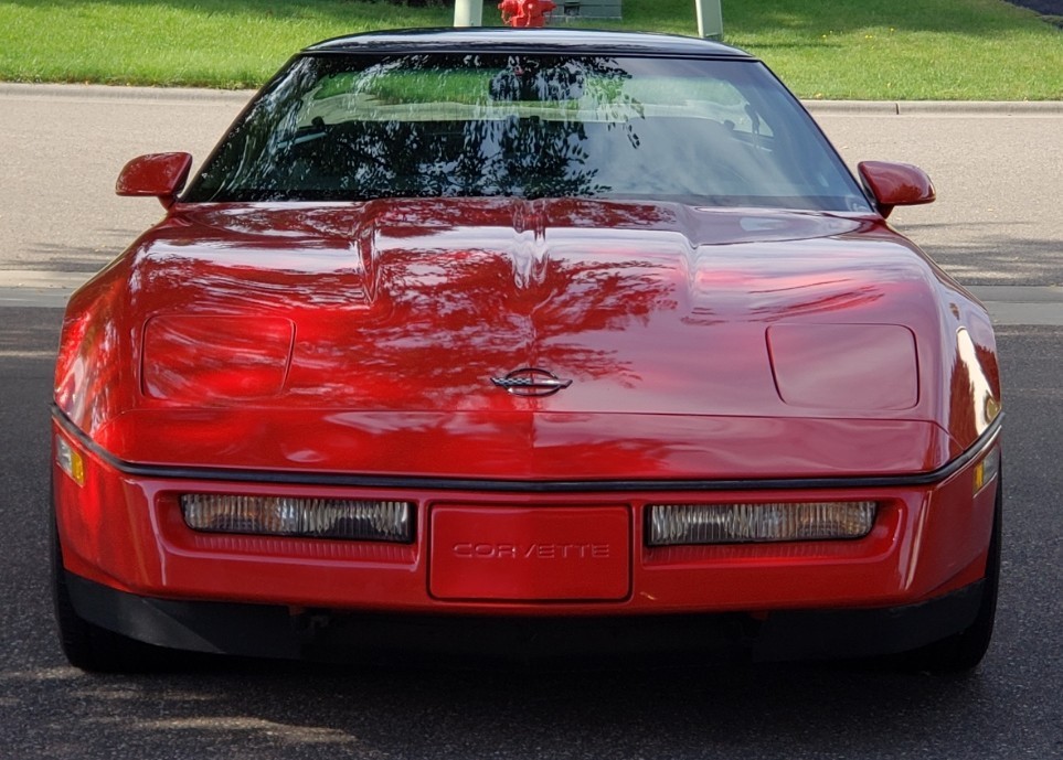 Chevrolet-Corvette-1985-Hatchback-8