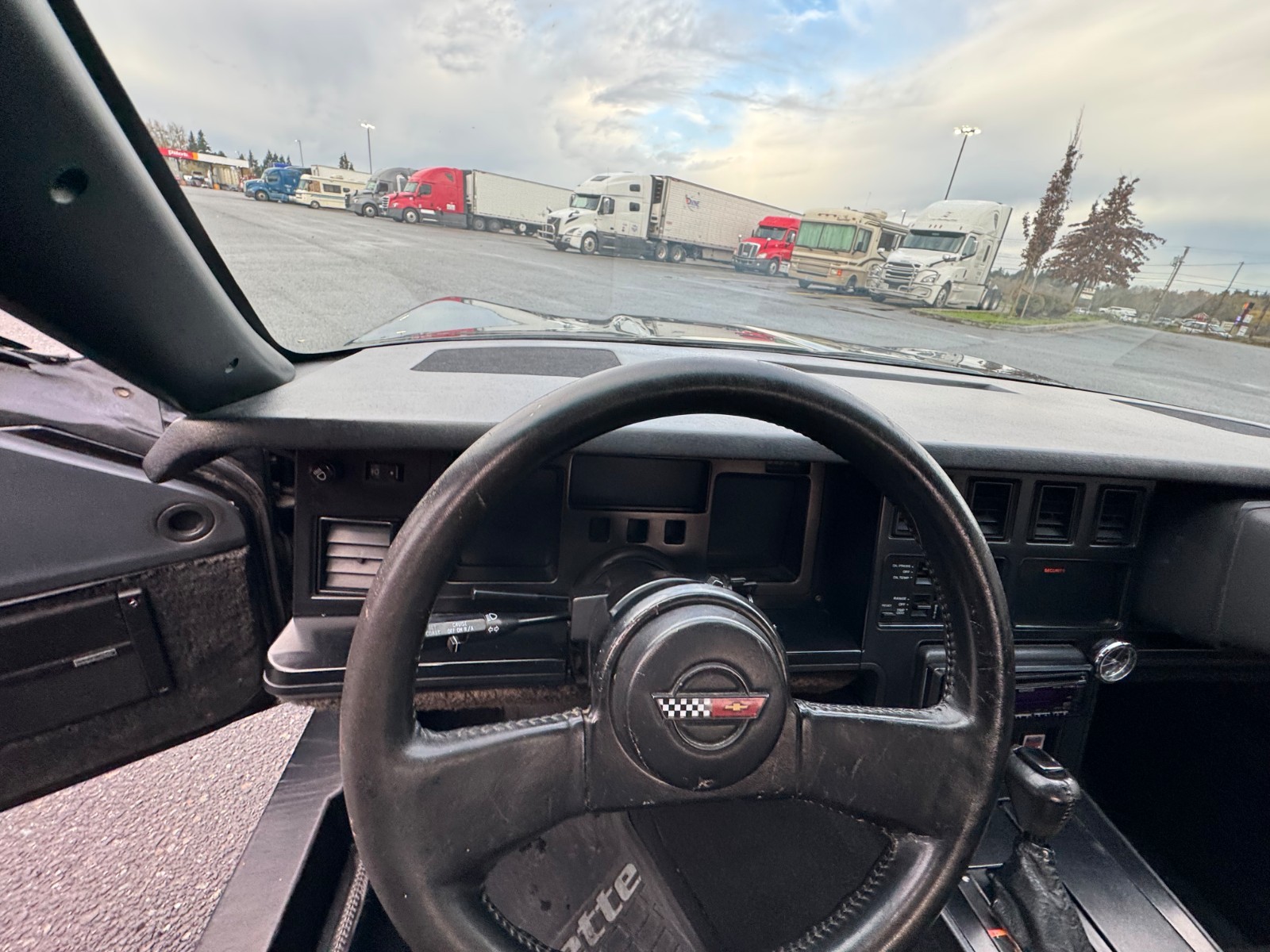 Chevrolet-Corvette-1986-Convertible-11