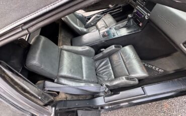 Chevrolet-Corvette-1986-Convertible-12