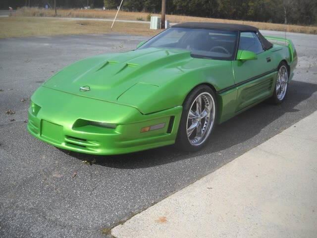 Chevrolet-Corvette-1986-Convertible-2