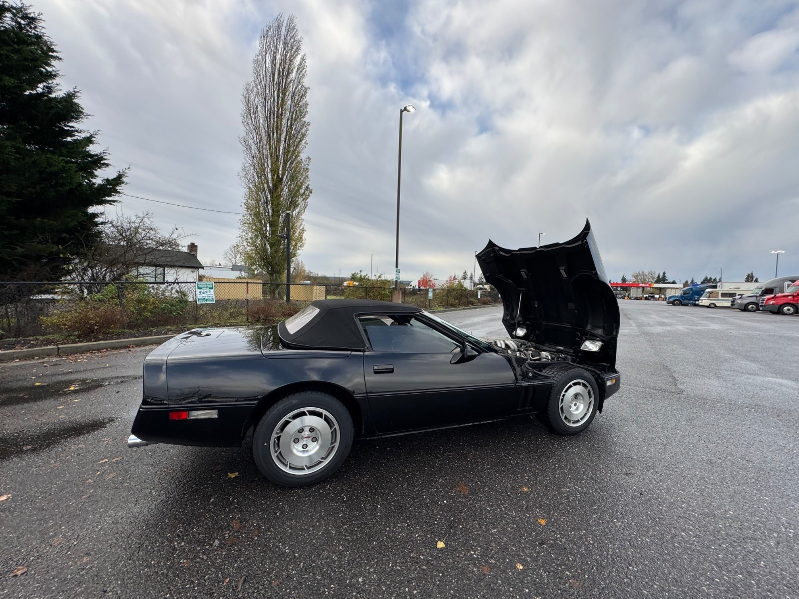 Chevrolet-Corvette-1986-Convertible-24