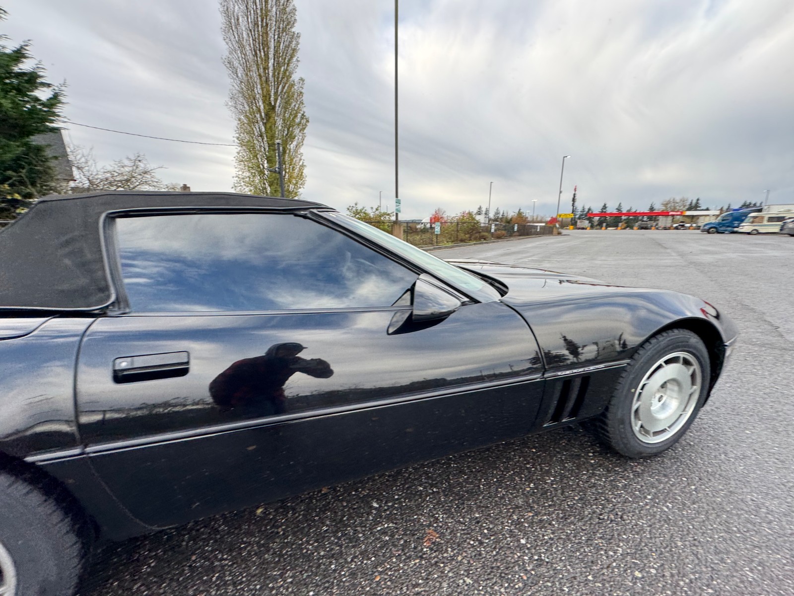 Chevrolet-Corvette-1986-Convertible-7