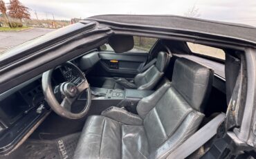 Chevrolet-Corvette-1986-Convertible-9