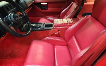 Chevrolet-Corvette-1986-Hatchback-10