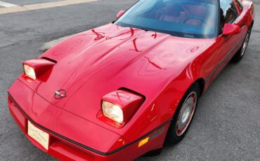 Chevrolet-Corvette-1986-Hatchback-17