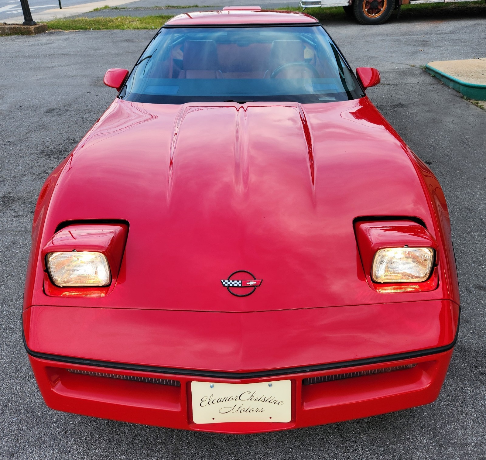 Chevrolet-Corvette-1986-Hatchback-19