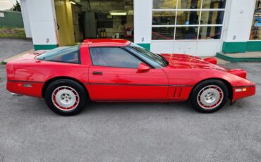 Chevrolet-Corvette-1986-Hatchback-21