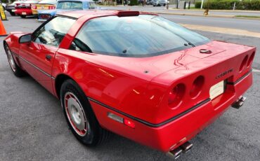 Chevrolet-Corvette-1986-Hatchback-24