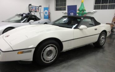 Chevrolet-Corvette-1987-Convertible-18