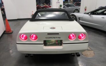 Chevrolet-Corvette-1987-Convertible-8