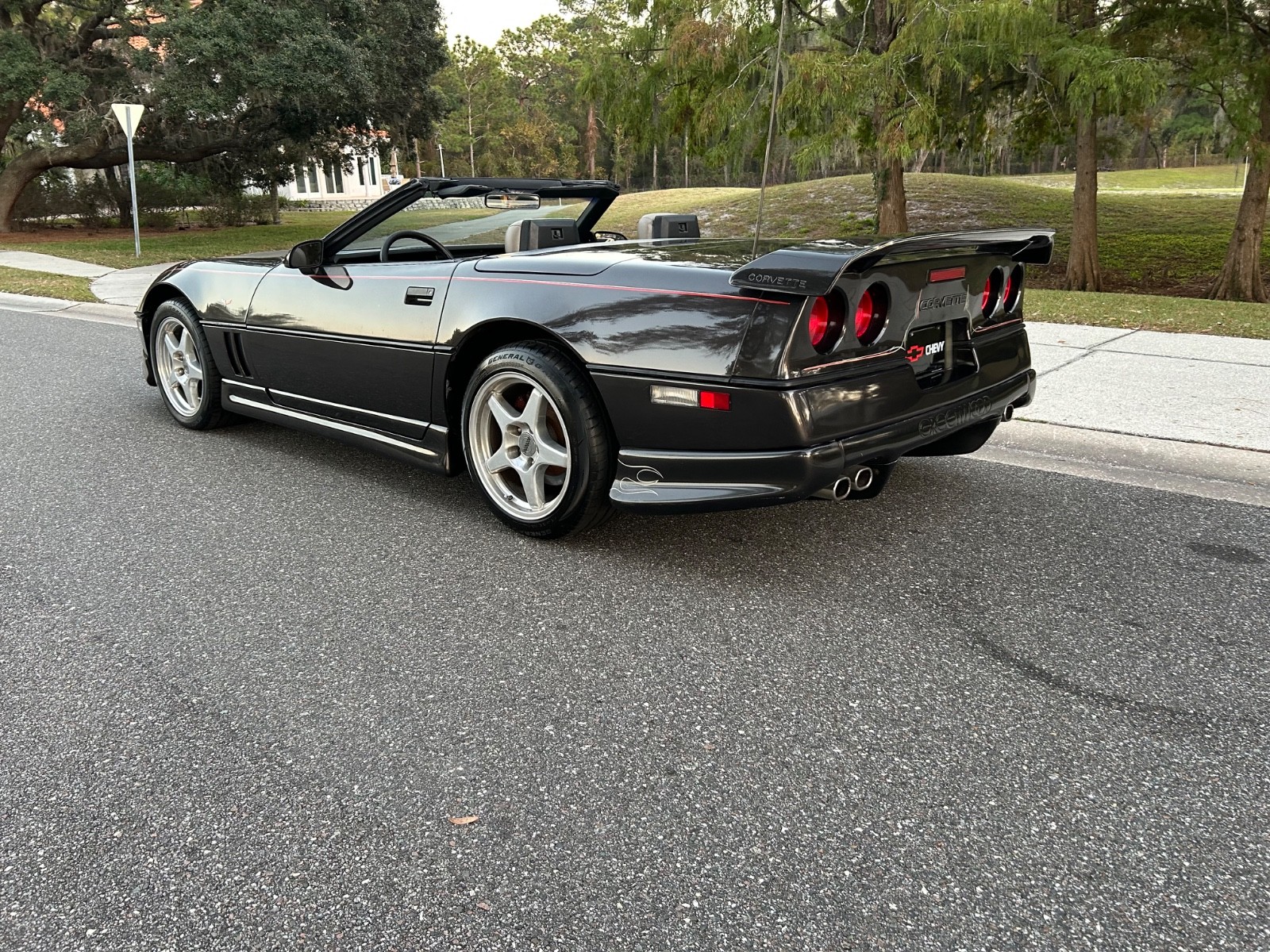 Chevrolet-Corvette-1989-Convertible-1