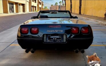 Chevrolet-Corvette-1989-Convertible-11