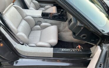 Chevrolet-Corvette-1989-Convertible-12