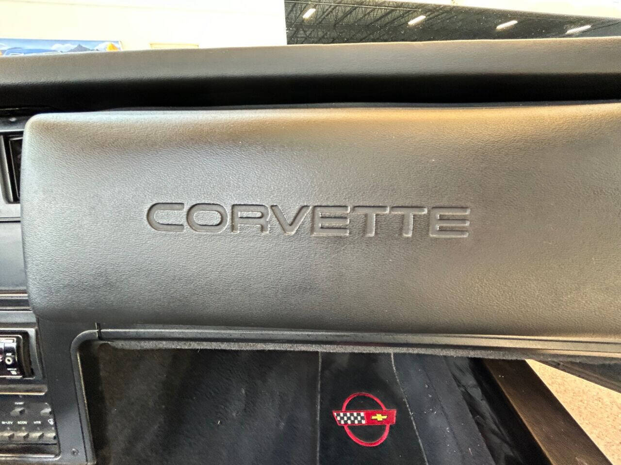 Chevrolet-Corvette-1989-Convertible-22