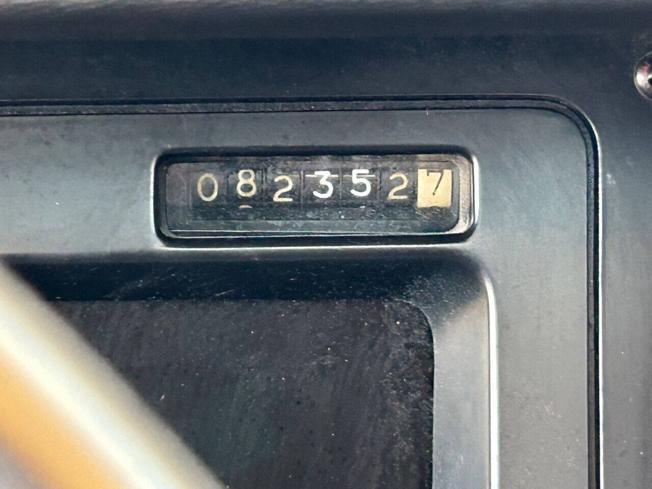 Chevrolet-Corvette-1989-Convertible-23