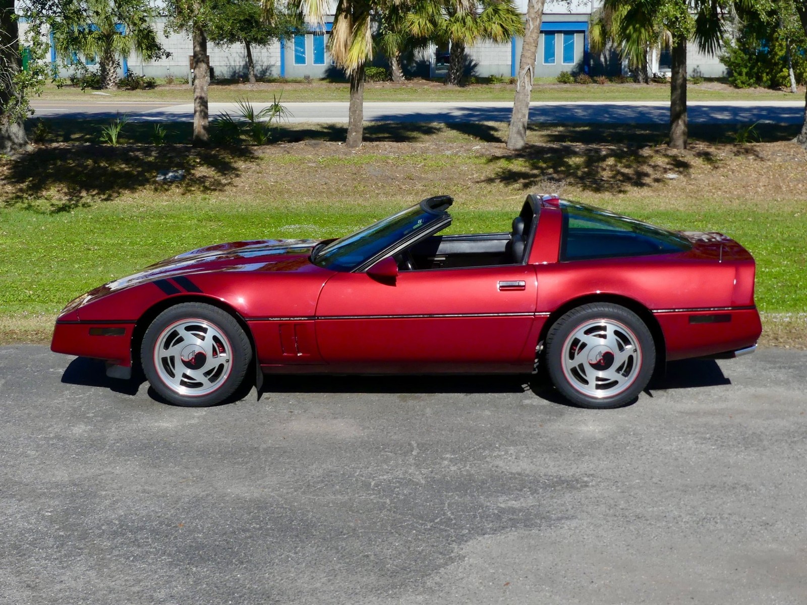 Chevrolet-Corvette-1989-Coupe-13