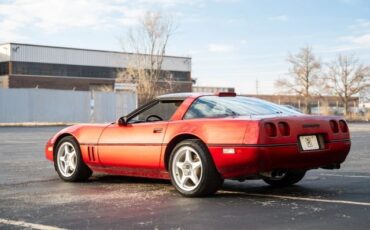 Chevrolet-Corvette-1990-Hatchback-6
