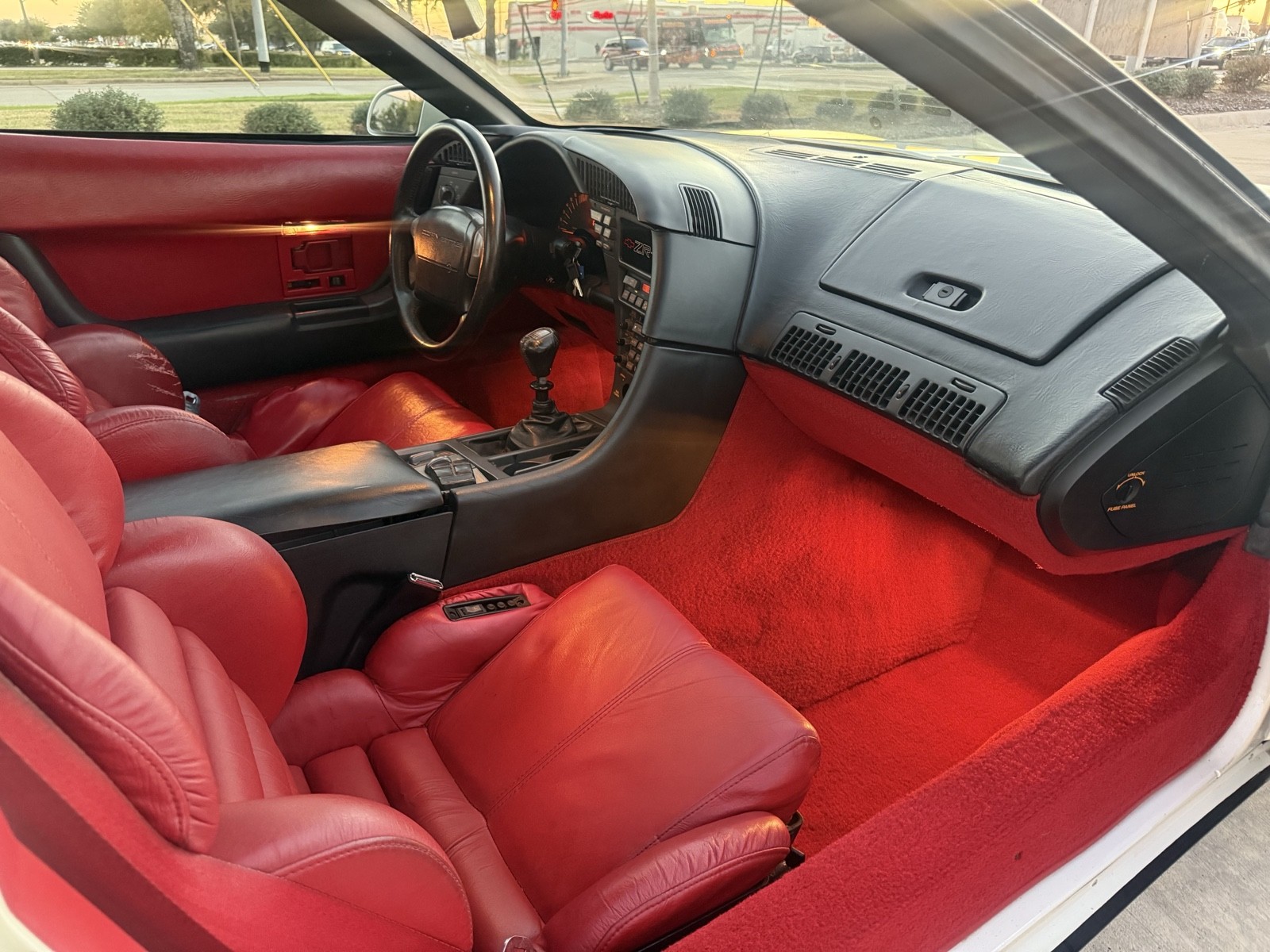 Chevrolet-Corvette-1991-11