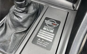 Chevrolet-Corvette-1991-24