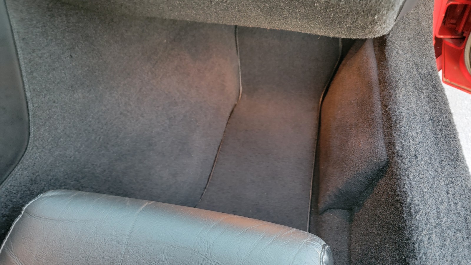 Chevrolet-Corvette-1991-Convertible-35