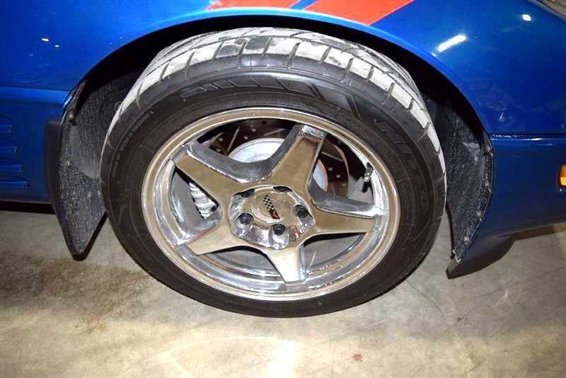 Chevrolet-Corvette-1991-Hatchback-10