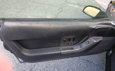 Chevrolet-Corvette-1991-Hatchback-12