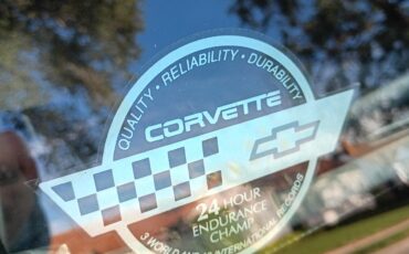 Chevrolet-Corvette-1991-Hatchback-14