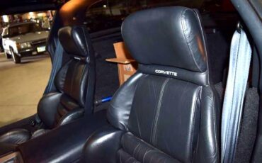 Chevrolet-Corvette-1991-Hatchback-18