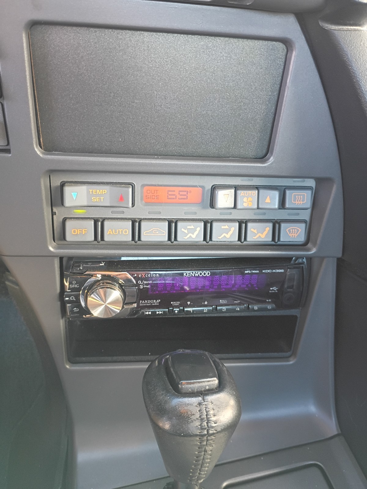 Chevrolet-Corvette-1991-Hatchback-23