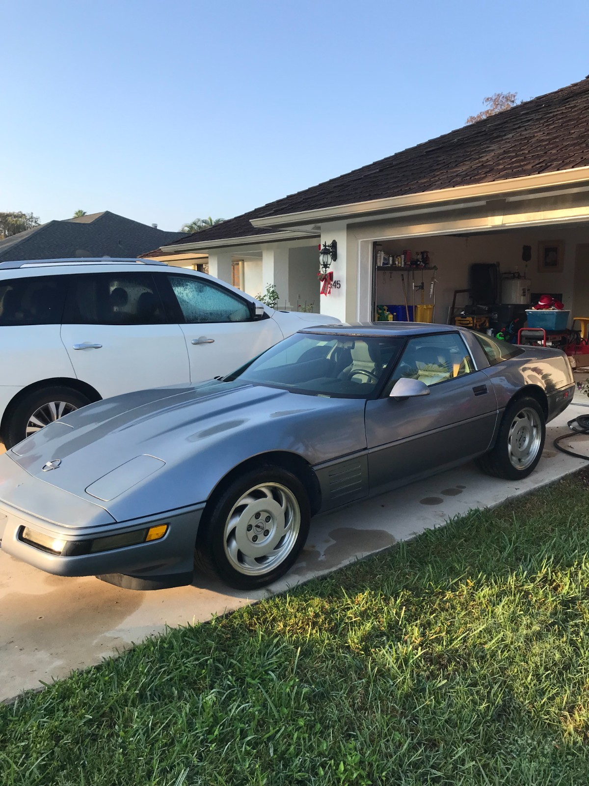 Chevrolet-Corvette-1991-Hatchback-4