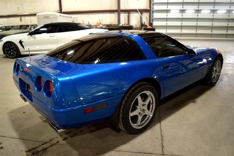Chevrolet-Corvette-1991-Hatchback-6