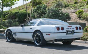 Chevrolet-Corvette-1992-2