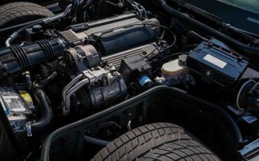 Chevrolet-Corvette-1992-35