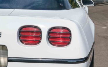 Chevrolet-Corvette-1992-8