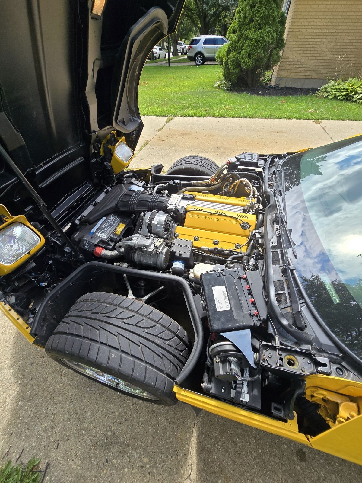 Chevrolet-Corvette-1993-Hatchback-17