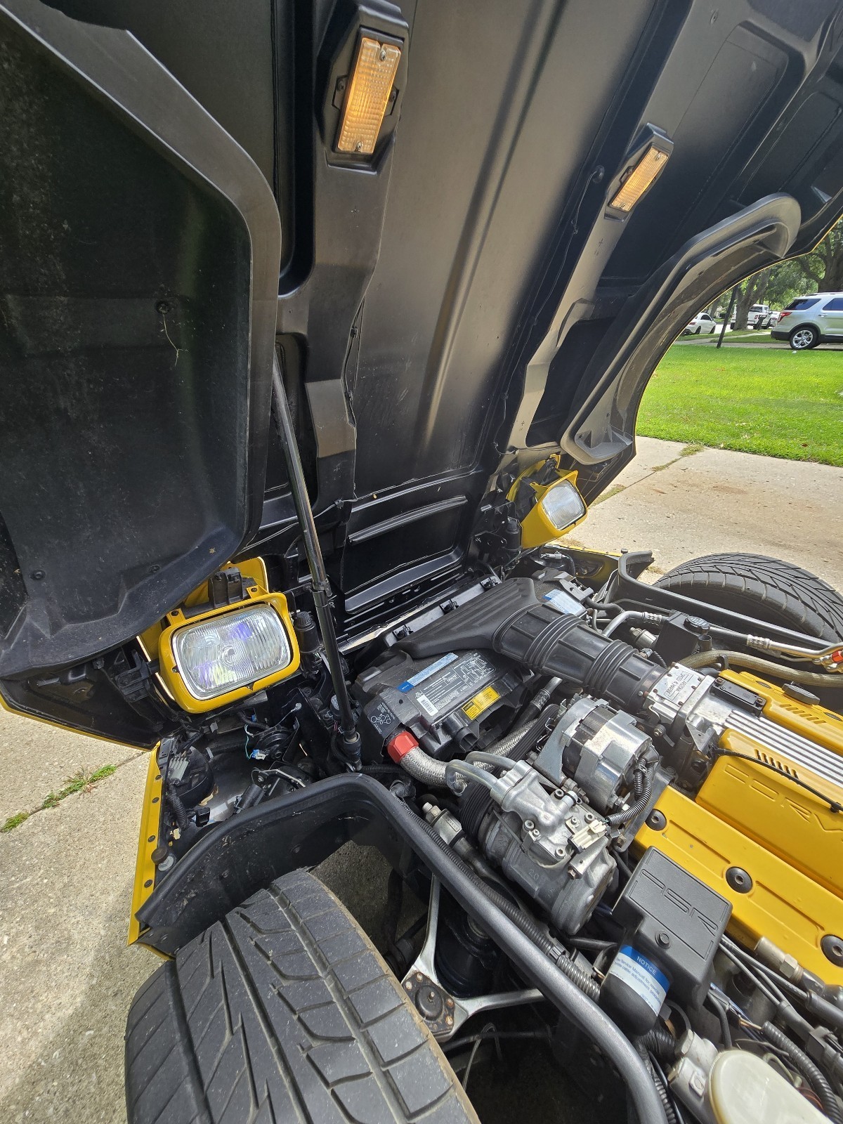 Chevrolet-Corvette-1993-Hatchback-25