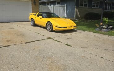 Chevrolet-Corvette-1993-Hatchback-4