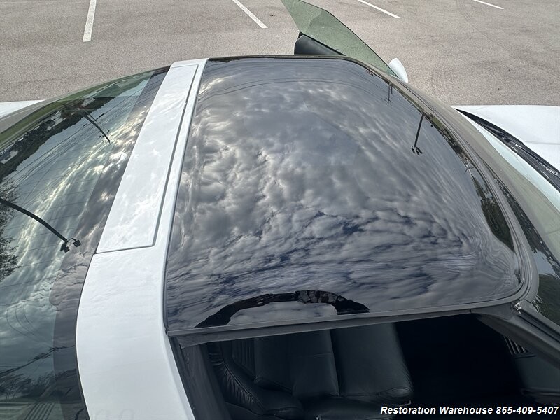 Chevrolet-Corvette-1994-11