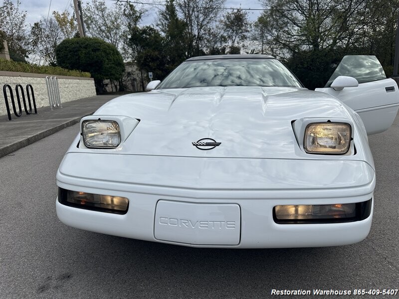 Chevrolet-Corvette-1994-16