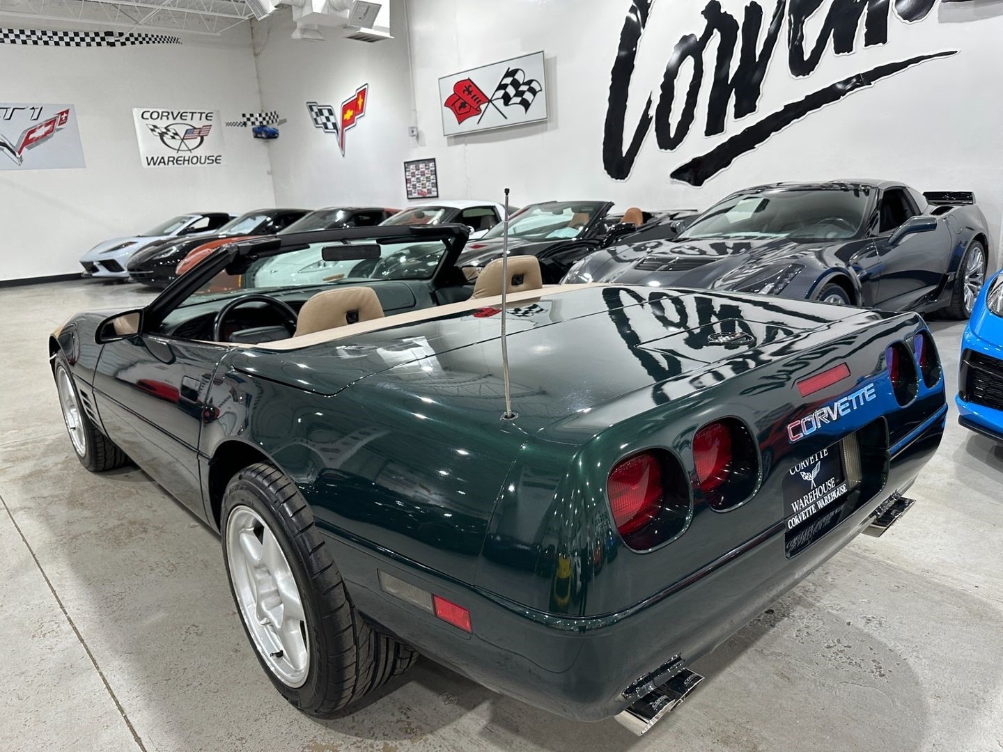 Chevrolet-Corvette-1994-Convertible-3