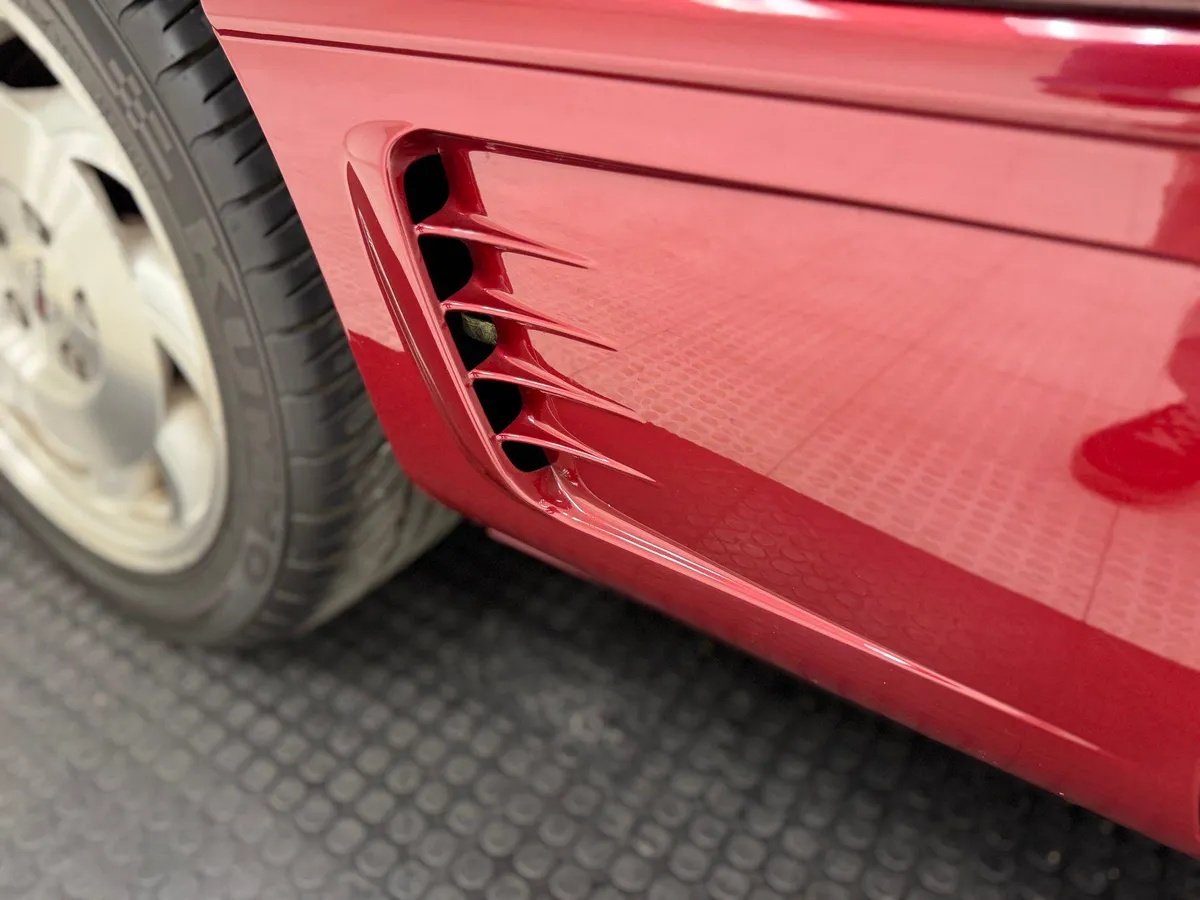 Chevrolet-Corvette-1995-Dark-Red-Metallic-Light-Gray-11