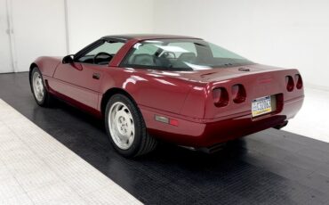 Chevrolet-Corvette-1995-Dark-Red-Metallic-Light-Gray-29