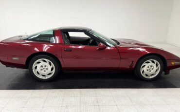 Chevrolet-Corvette-1995-Dark-Red-Metallic-Light-Gray-3