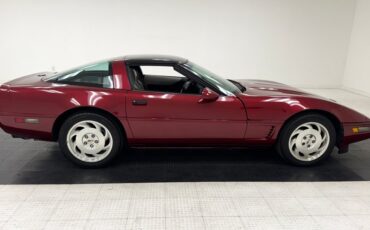 Chevrolet-Corvette-1995-Dark-Red-Metallic-Light-Gray-32