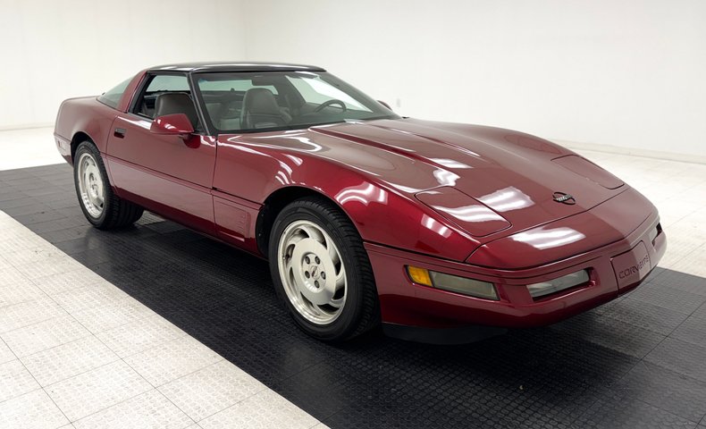 Chevrolet-Corvette-1995-Dark-Red-Metallic-Light-Gray-33