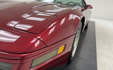 Chevrolet-Corvette-1995-Dark-Red-Metallic-Light-Gray-36